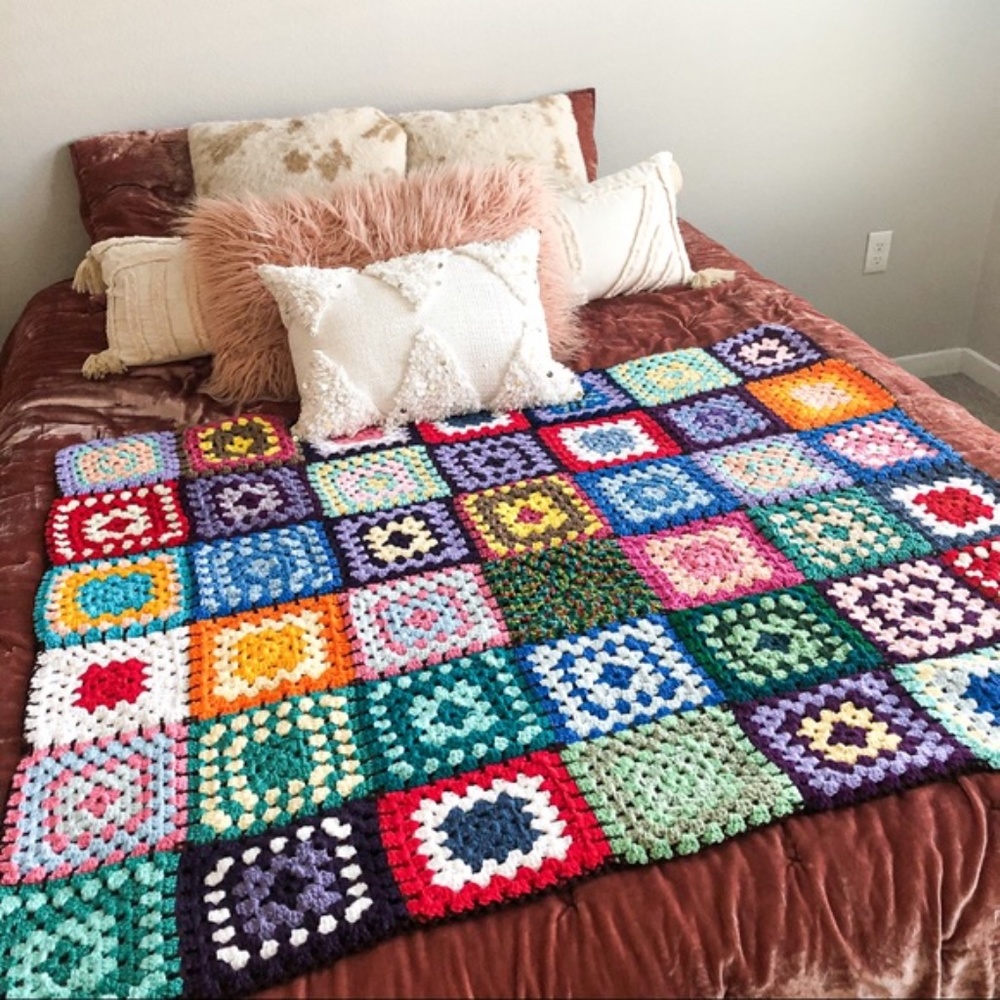 VINTAGE GRANNY SQUARE KNIT AFGHAN THROW BLANKET - Picture 10 of 10
